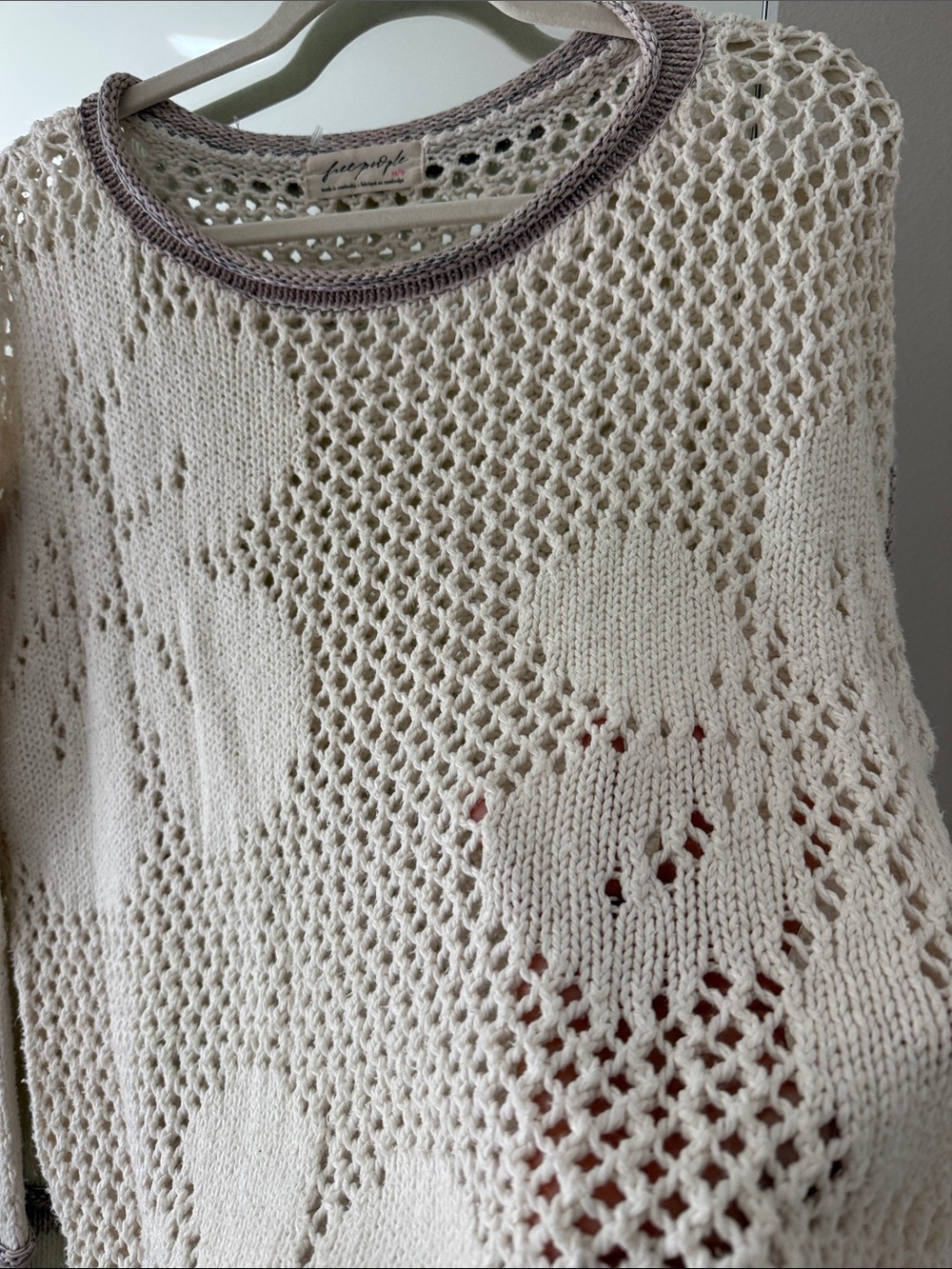 Free People Cream Open-Knit Dot Pullover with Taupe Trim SZ XS - Picture 3 of 5